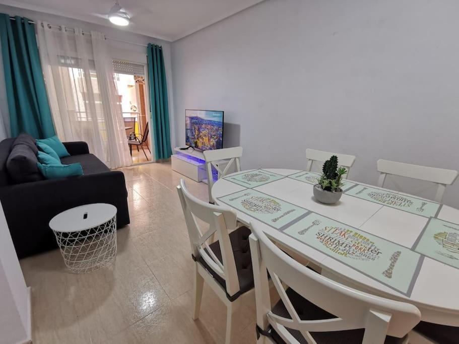 Apartamento Playa Cura Torrevieja Kültér fotó